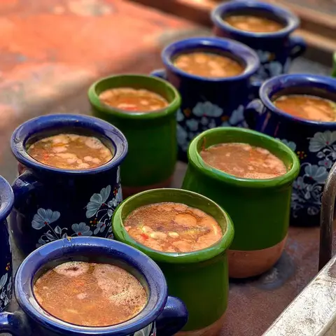 🍂
دیزی سنتی و محلی دیاوا
.

سفرخانه سنتى دياوا🫓🧆🥗🍳
.
با ارائه' 
غذاهاى سنتى