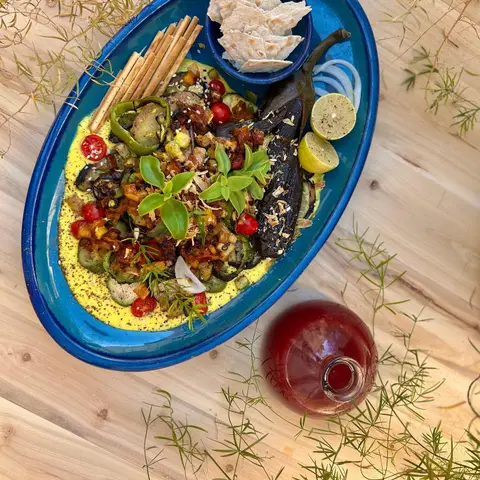 🌱
انواع غذاى گياهى🍽️
.

 وقت نـاهـار،
با غـذاهای کاملا خـانگی،از شما پذیرایی م