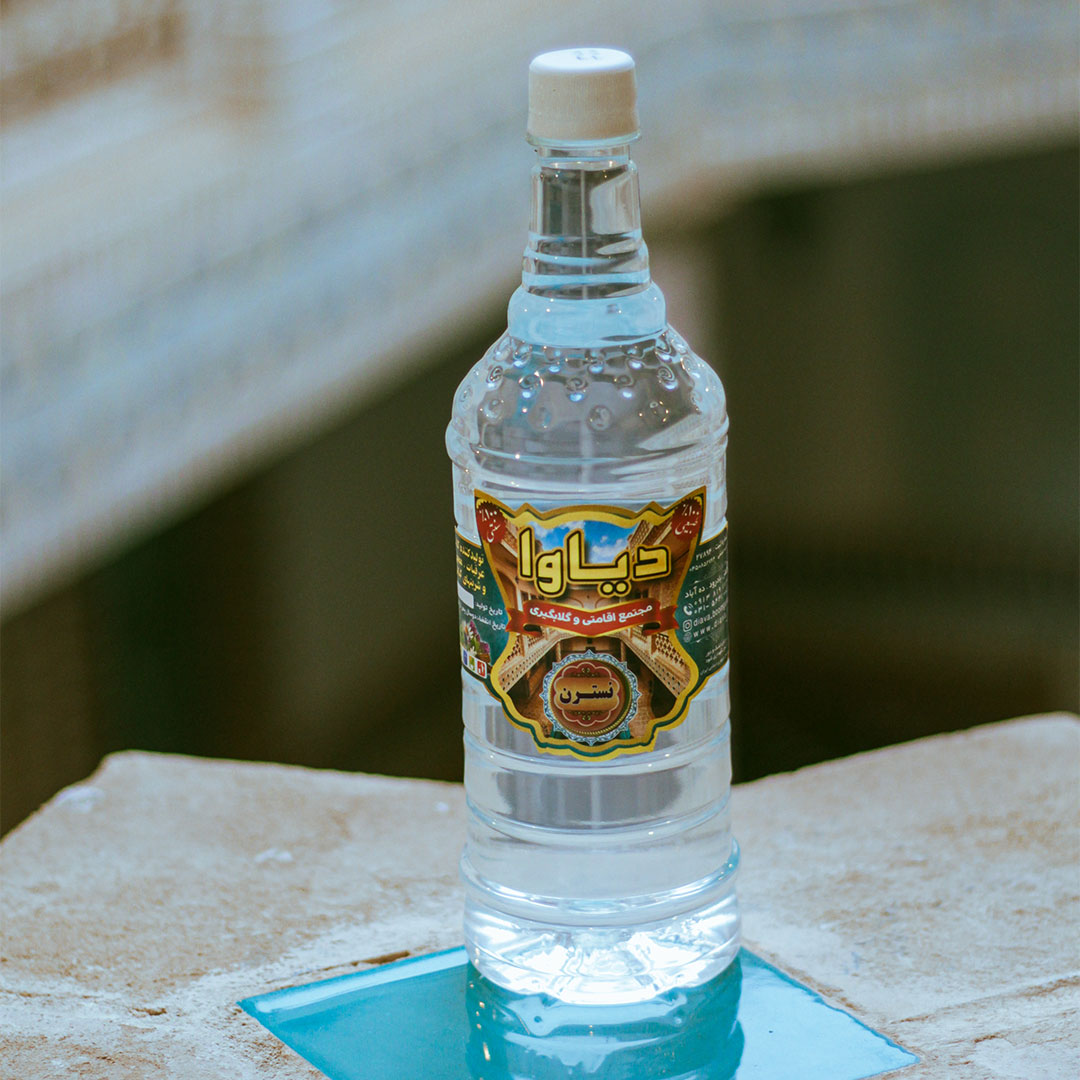 عرق میوه نسترن